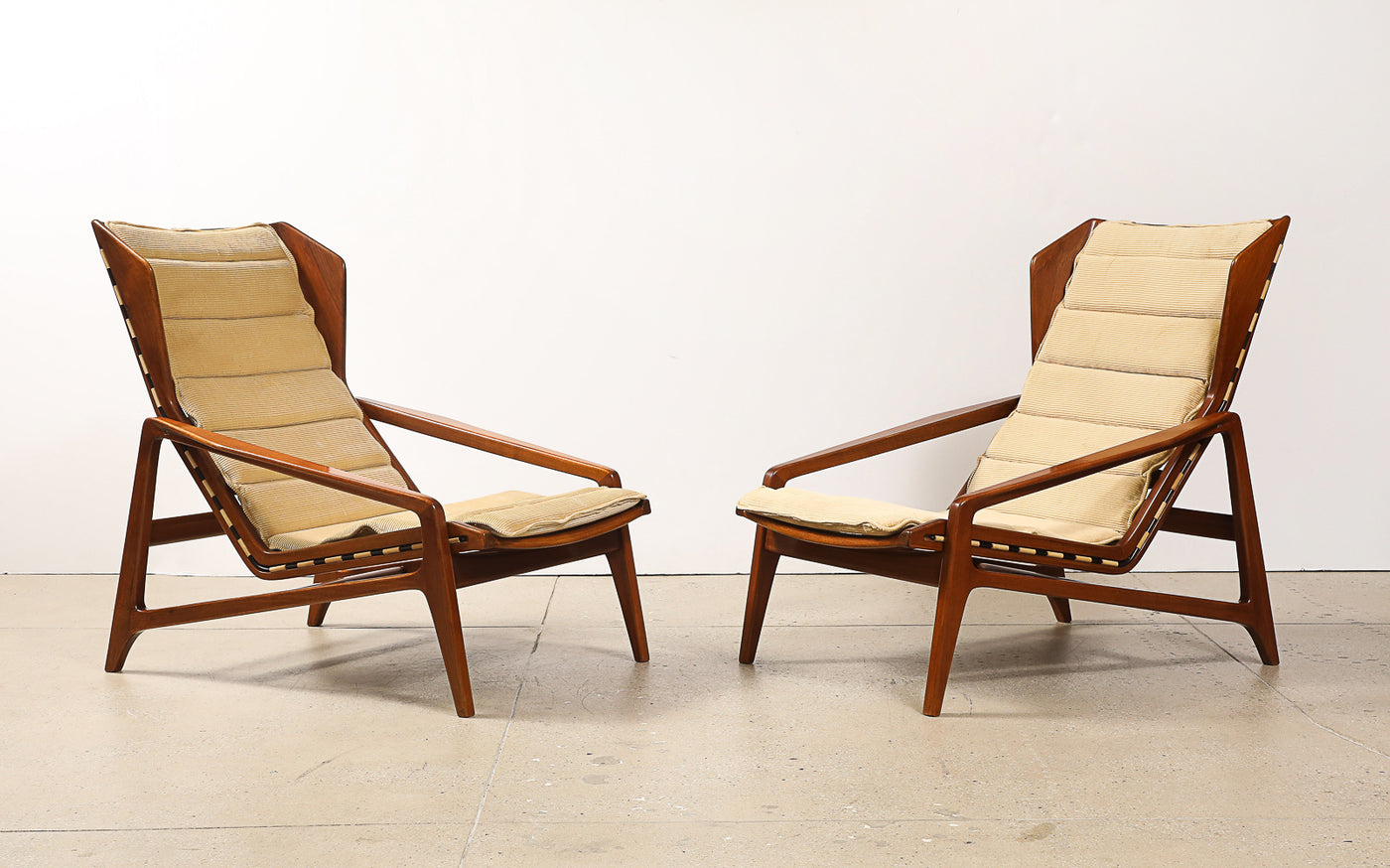 Model 811 Lounge Chairs by Gio Ponti for Cassina