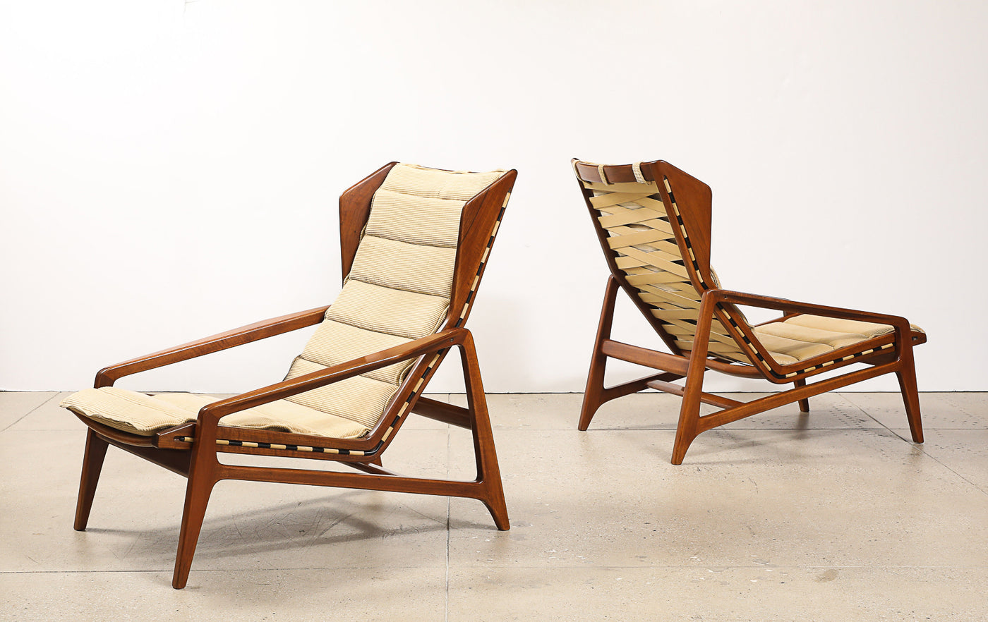 Model 811 Lounge Chairs by Gio Ponti for Cassina