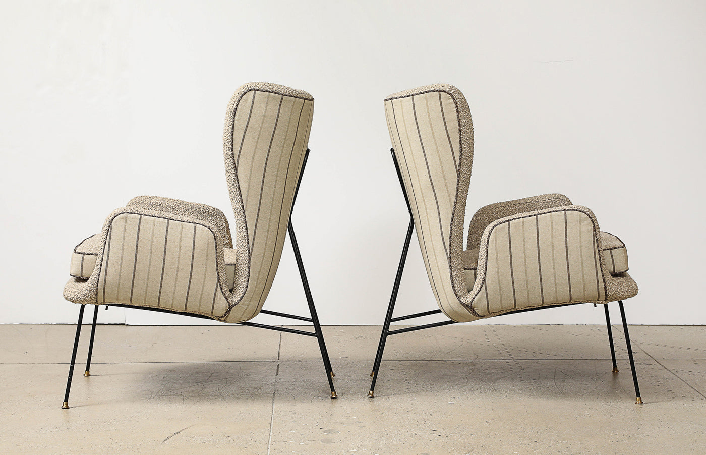 Pair of Sculptural Lounge Chairs by Carlo Hauner