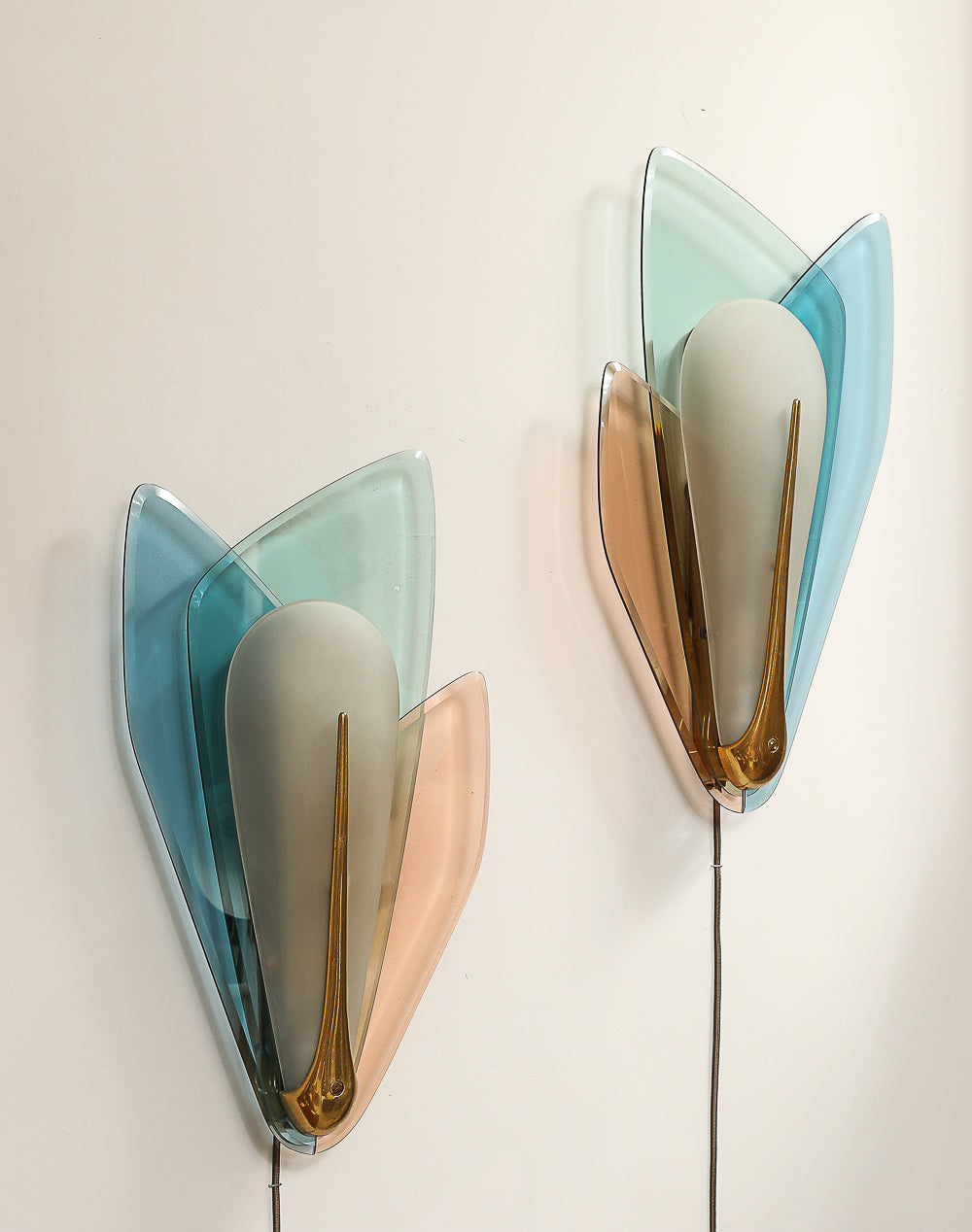 Rare Pair of Wall Lights by Max Ingrand for Fontana Arte