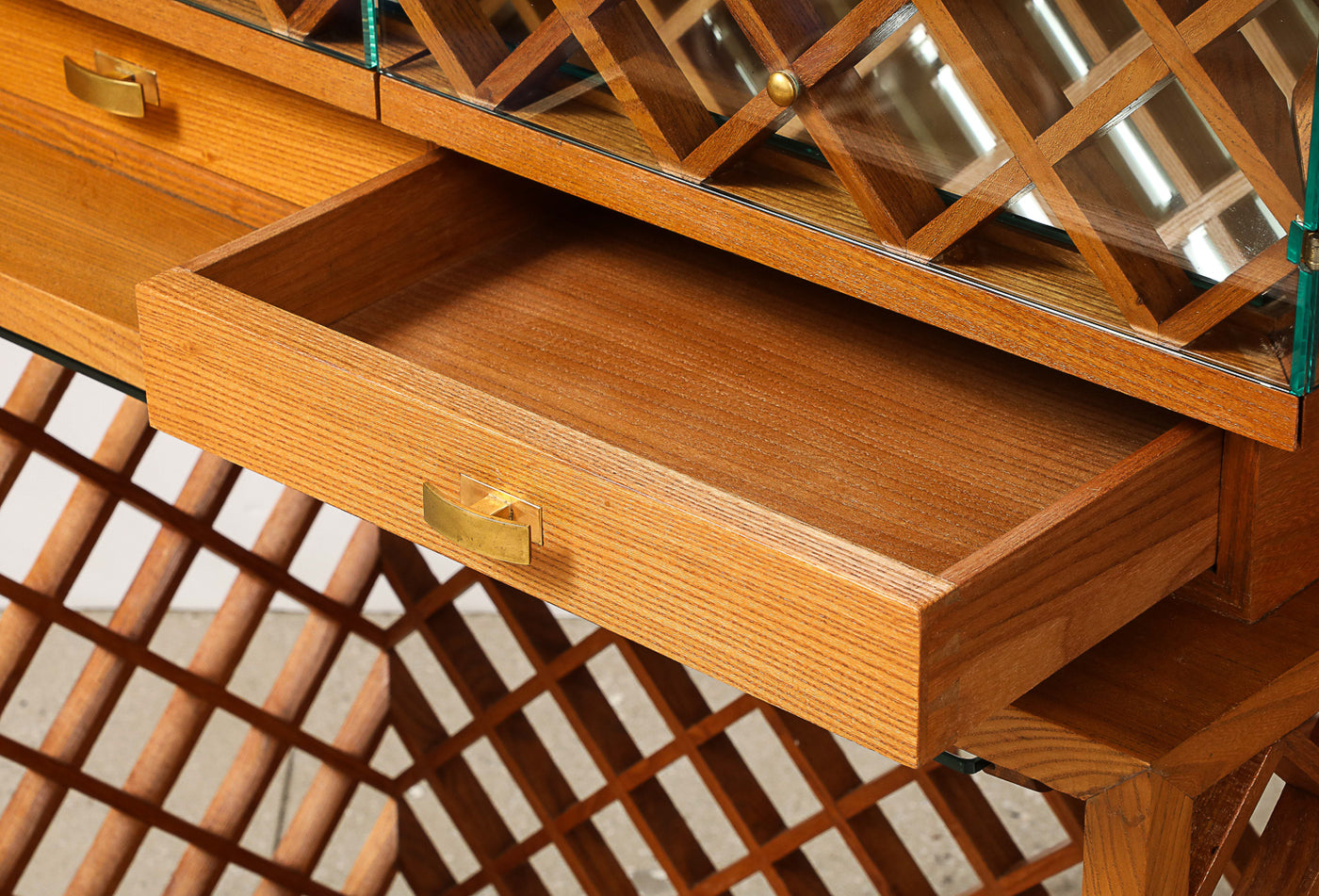 Rare Vitrine with Integrated Glass Tray by Pietro Chiesa