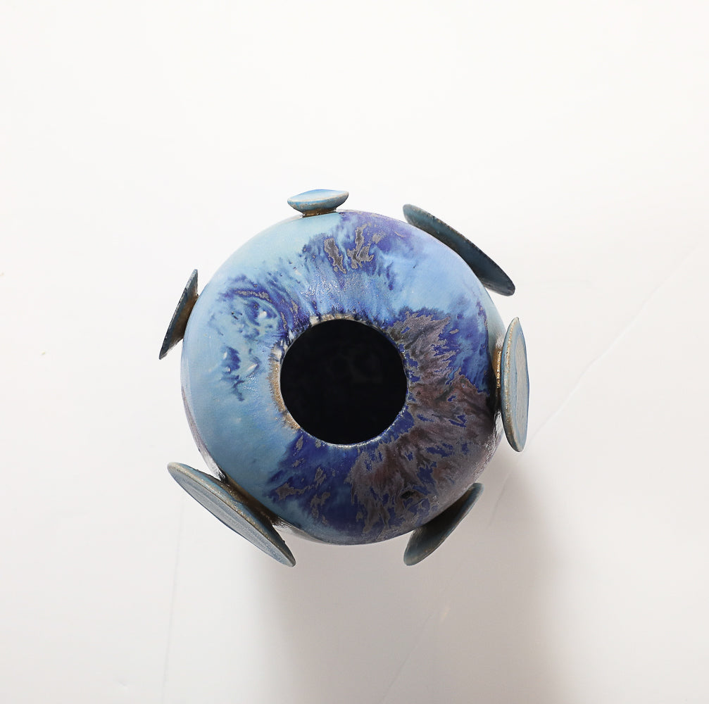 Scuba Vase #3 by Robbie Heidinger