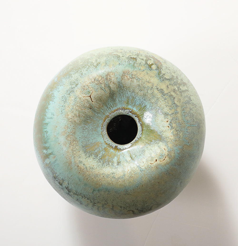 Apple Vase 1 by Robbie Heidinger