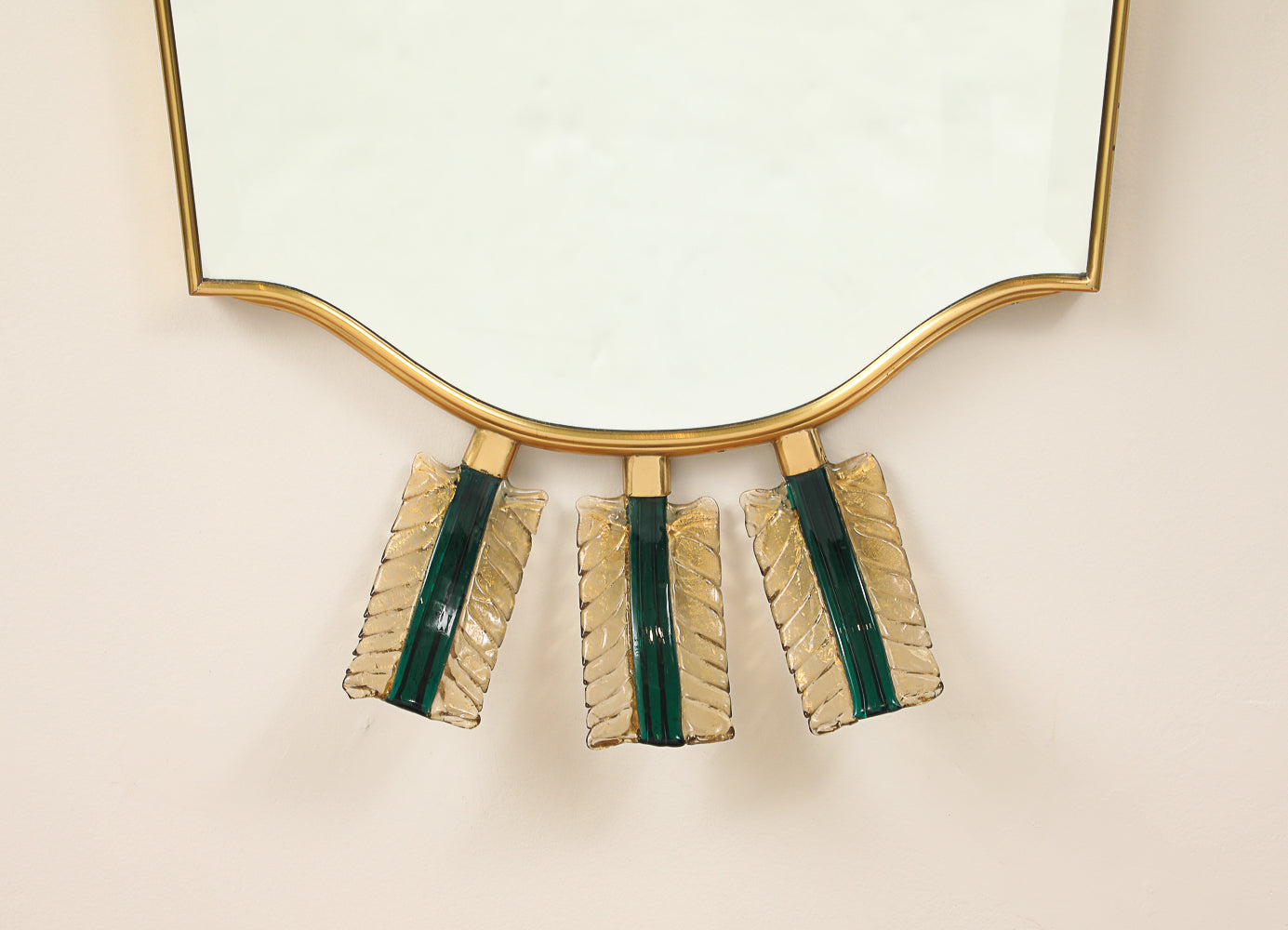 Specchiera Piume Mirror by Roberto Giulio Rida