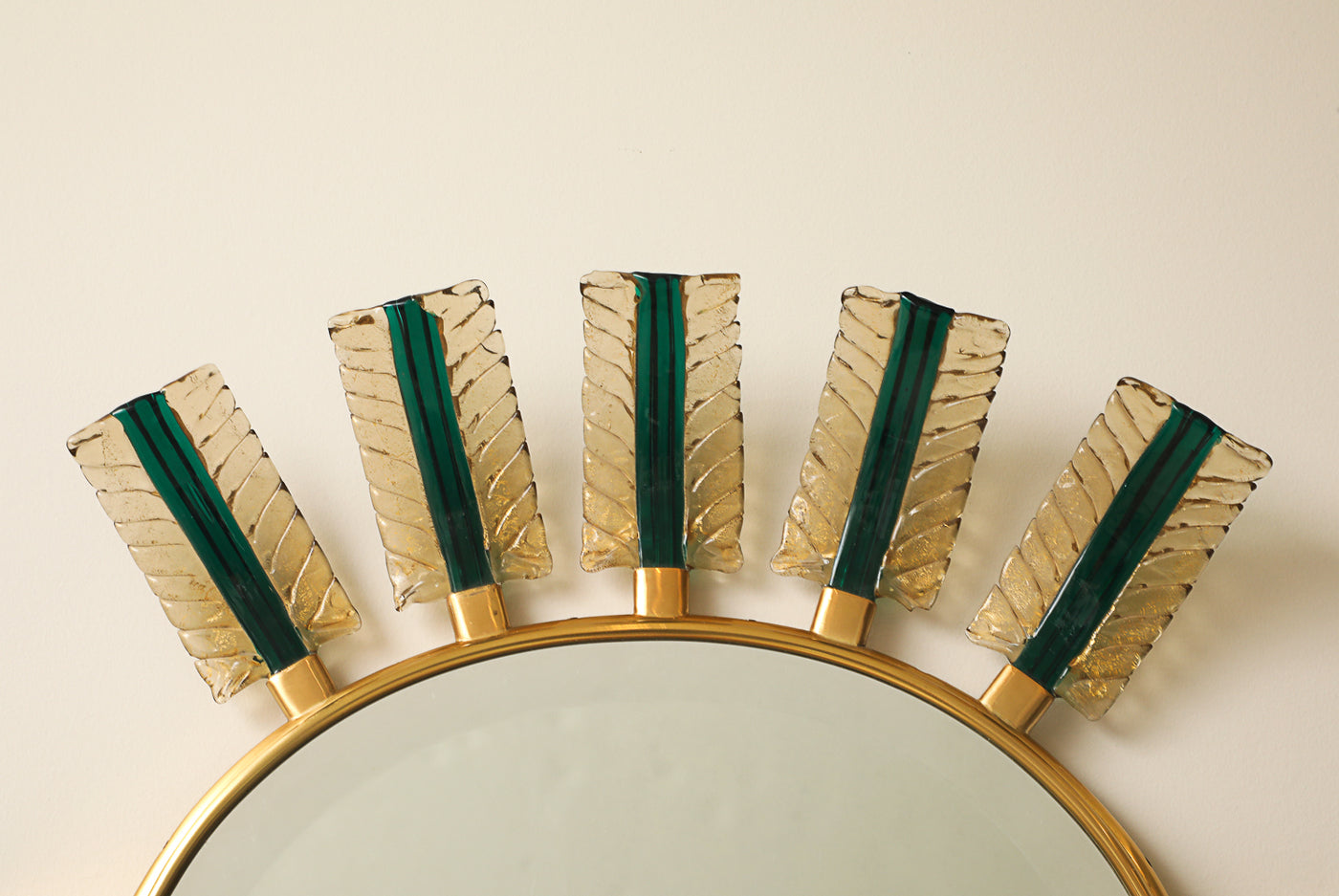 Specchiera Piume Mirror by Roberto Giulio Rida