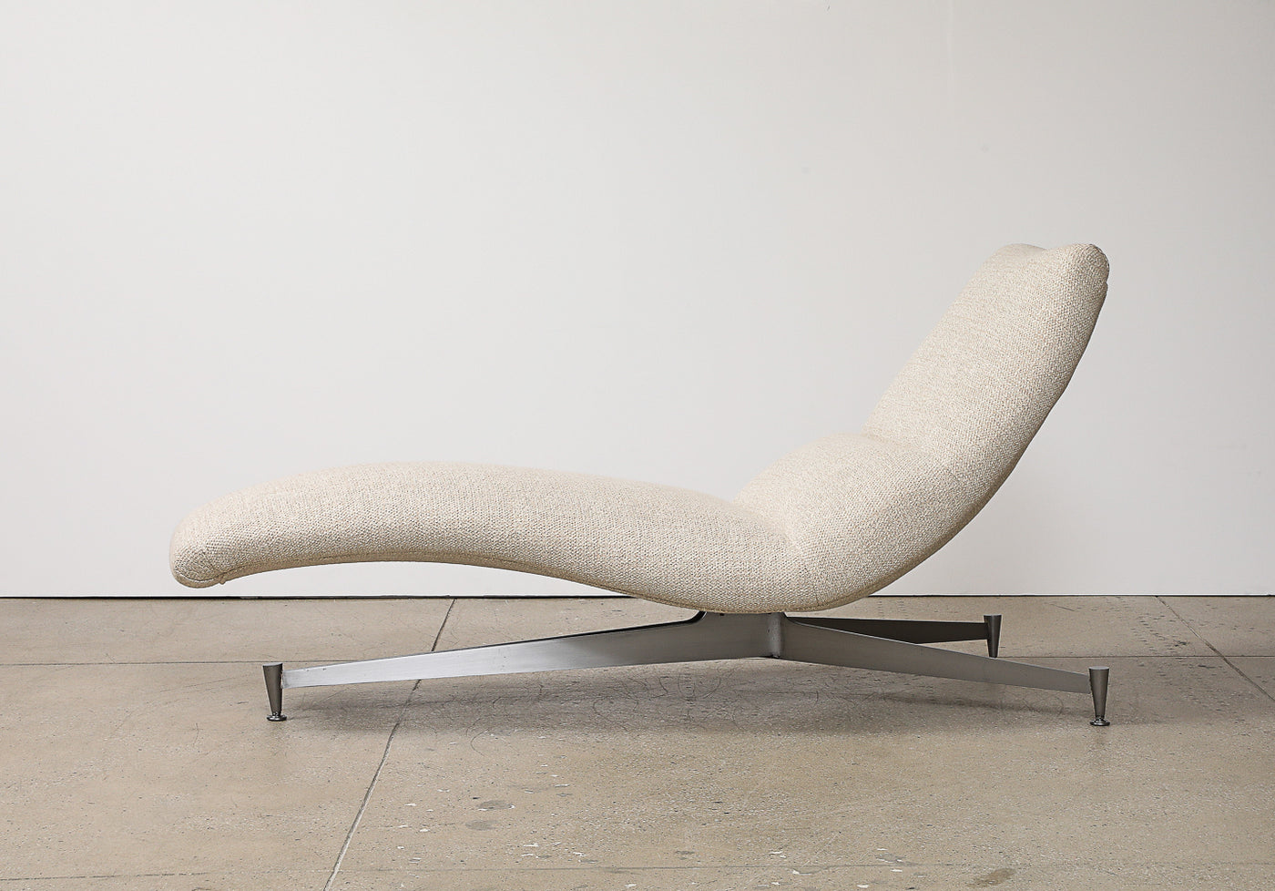 Model No. 5800 Chaise Lounge Chair by Vladimir Kagan for Kagan-Dreyfuss Inc.