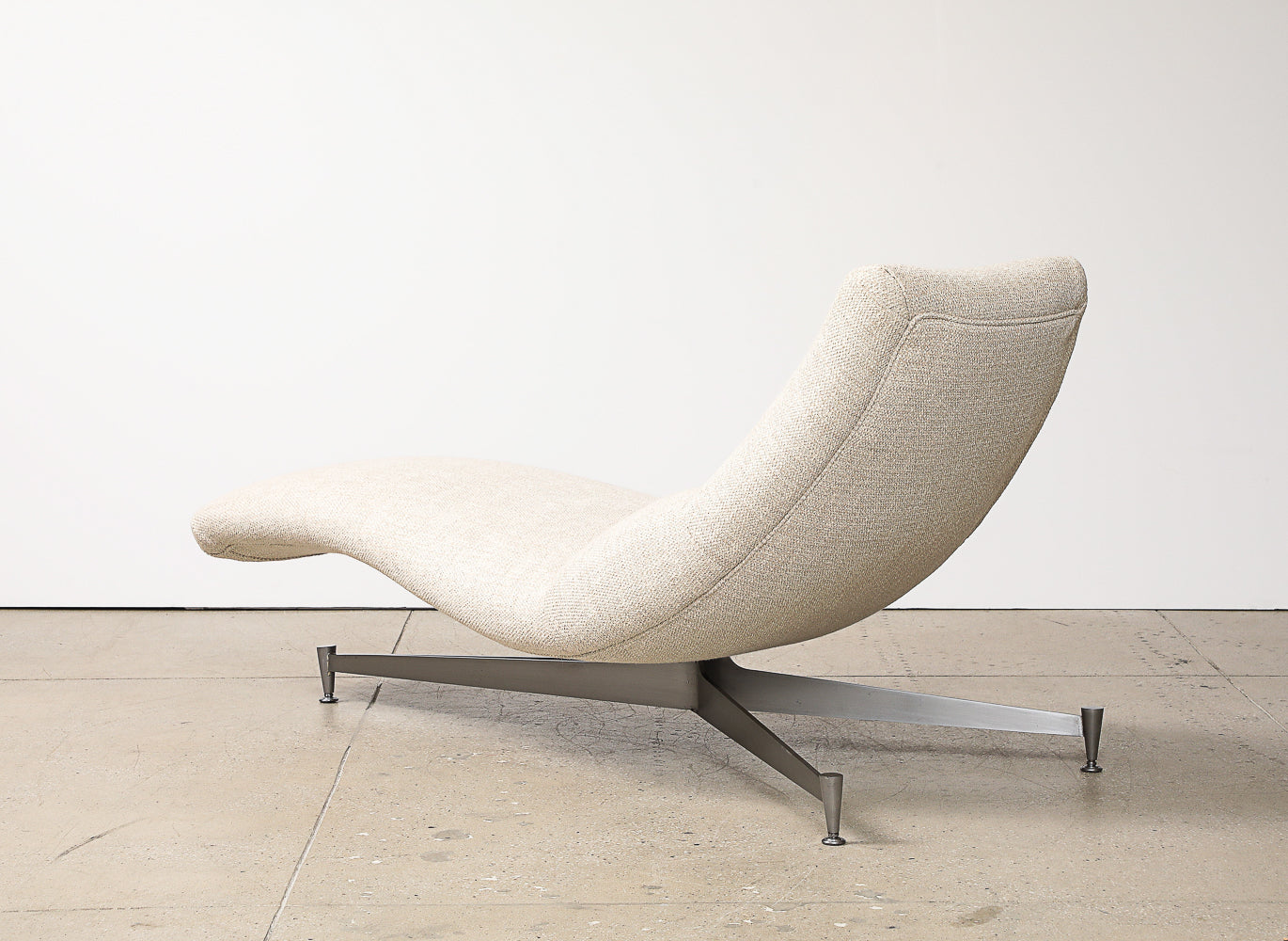 Model No. 5800 Chaise Lounge Chair by Vladimir Kagan for Kagan-Dreyfuss Inc.