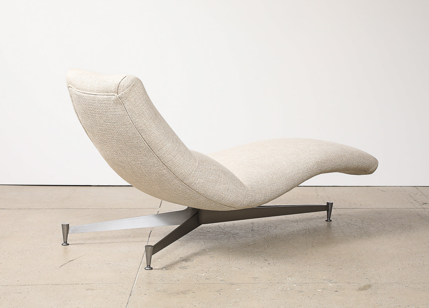 Model No. 5800 Chaise Lounge Chair by Vladimir Kagan for Kagan-Dreyfuss Inc.