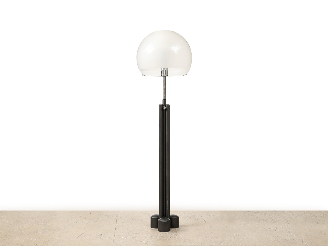 Porcino Floor Lamp Model LTE 13 by Luigi Caccia Dominioni