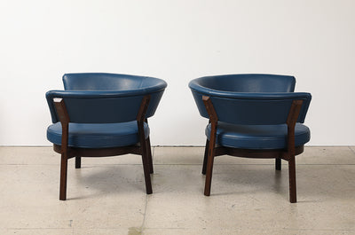 Pair of P28 Lounge Chairs by Eugenio Gerli for Tecno