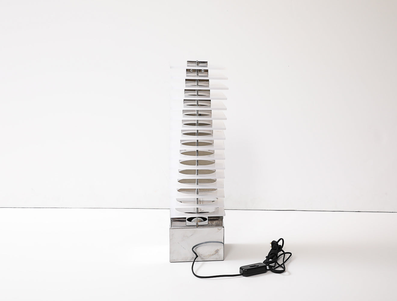 Ziggurat Table lamp by Fabrizio Cocchia