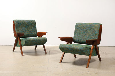 Pair of Lounge Chairs by Gianfranco Frattini for Cassina