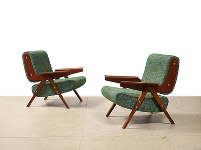 Pair of Lounge Chairs by Gianfranco Frattini for Cassina