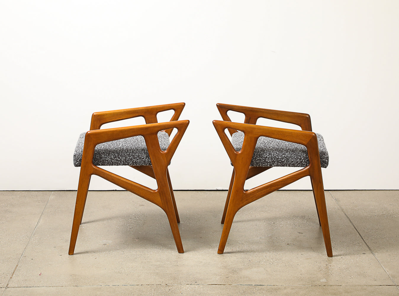 Rare Pair of Sculptural Stools by Gio Ponti