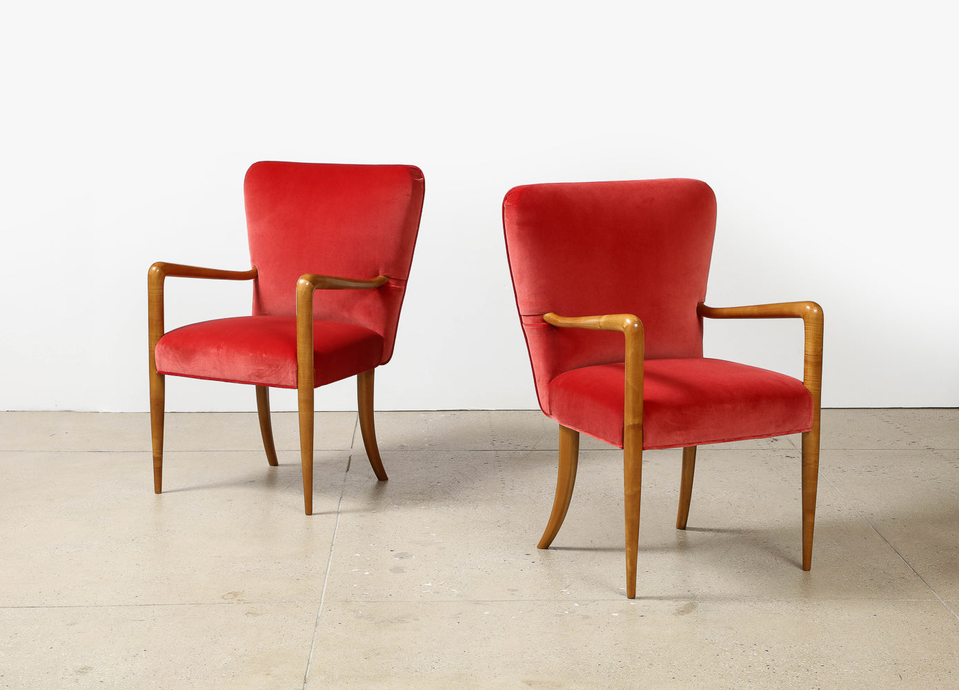 Pair of Arm Chairs in the Manner of Guglielmo Ulrich