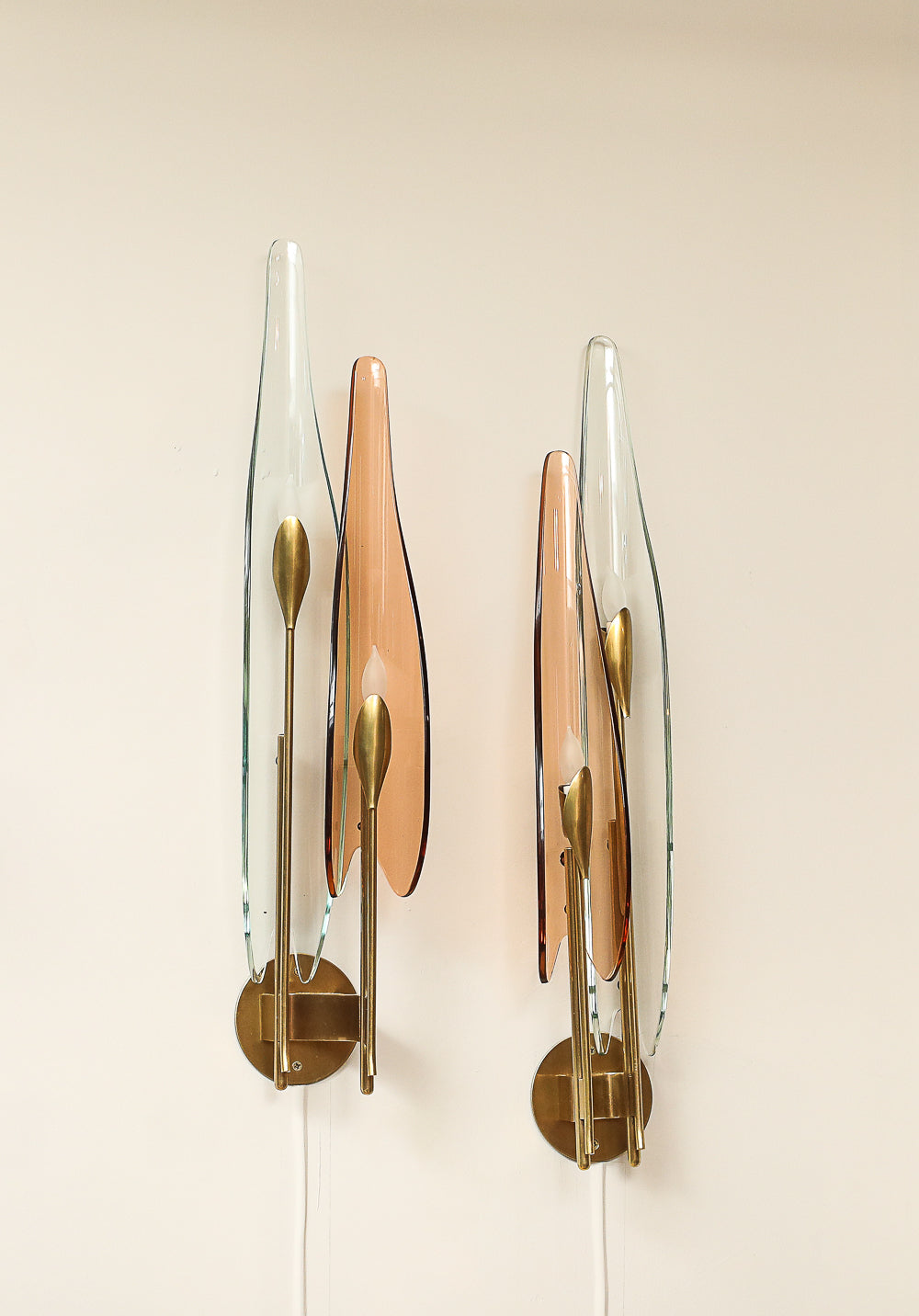 Pair of Model 1461 Dahlia Wall Lights by Max Ingrand for Fontana Arte