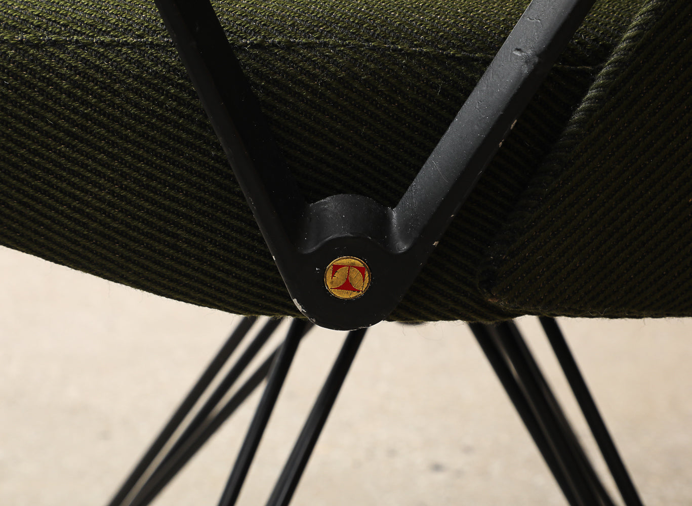 P99 Swivel Pull-Up Chair by Osvaldo Borsani for Tecno