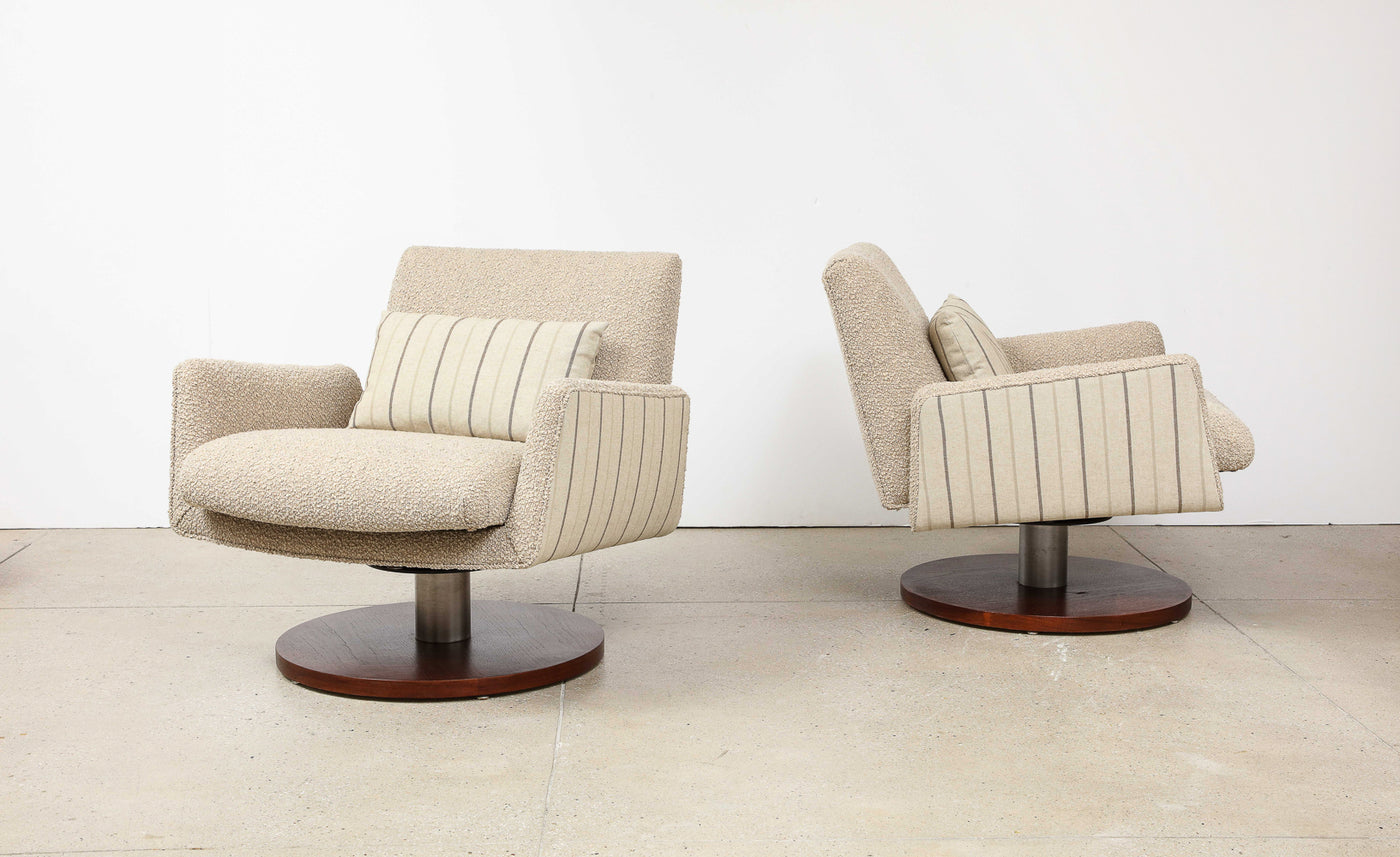 Swivel Lounge Chairs No. 524 by Vladimir Kagan