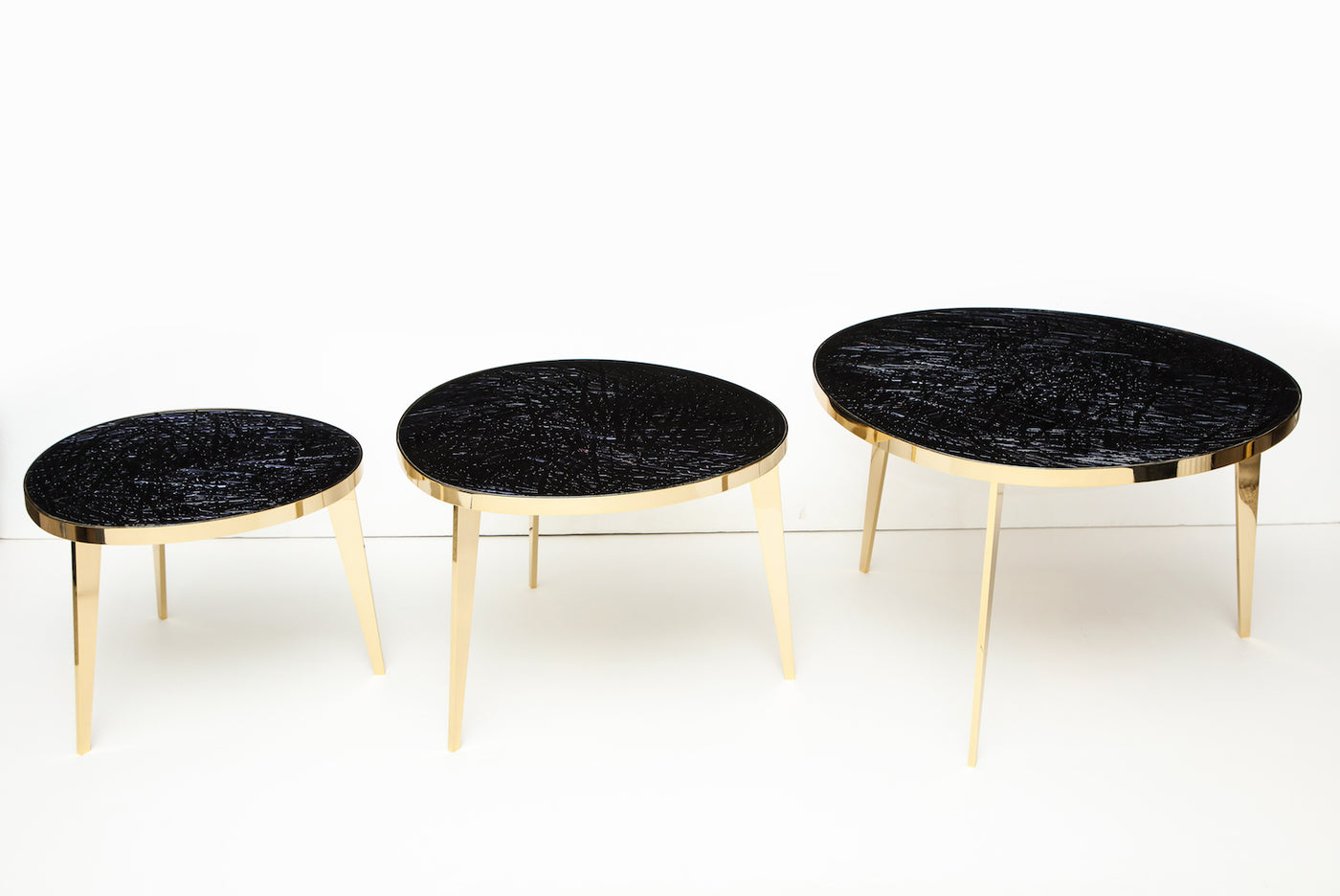 "Tris" Nest of Three Tables By Ghiró Studio