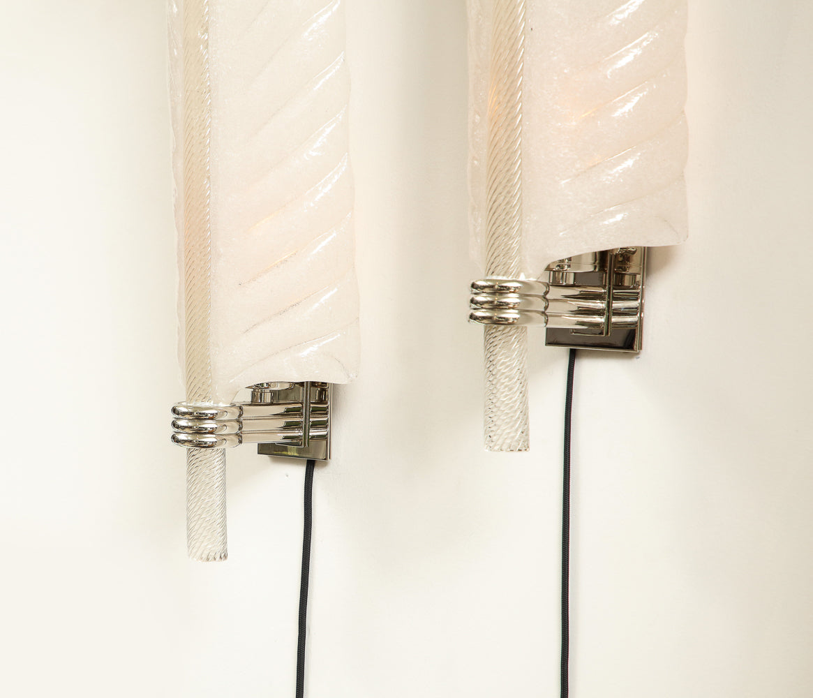 Pair of No. 413 Wall Lights by Tomaso Buzzi for Venini